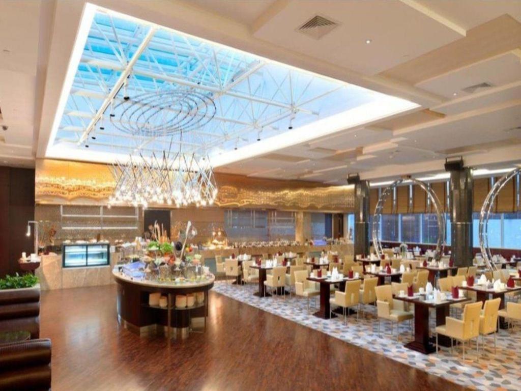 ננג'ינג Golden Eagle Summit Hotel Downtown מראה חיצוני תמונה
