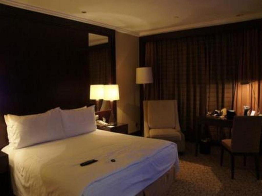 ננג'ינג Golden Eagle Summit Hotel Downtown מראה חיצוני תמונה