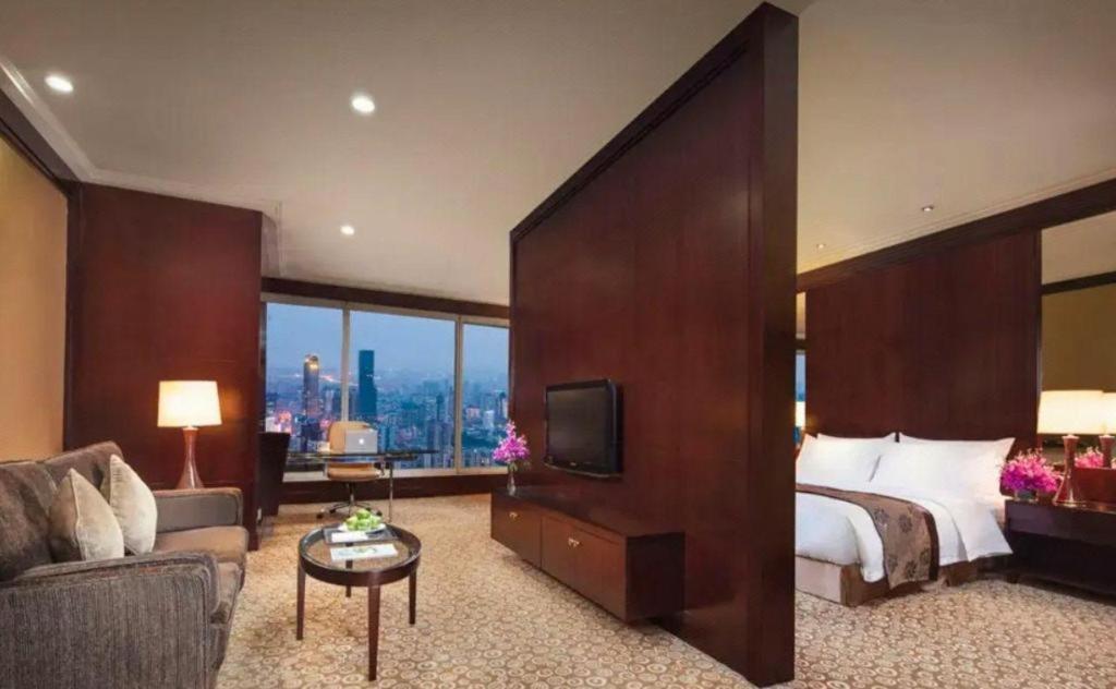 ננג'ינג Golden Eagle Summit Hotel Downtown מראה חיצוני תמונה